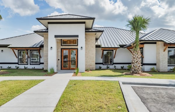 La Sienna Apartments property